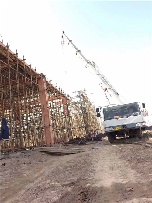 沙湾县吊车作业的安全注意事项有哪些？