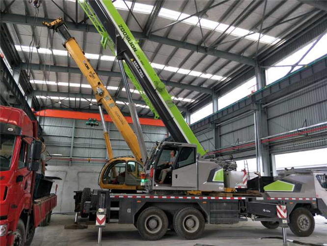 沙湾县高空车出租需要注意哪些安全事项？